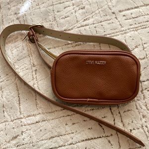 Steve Madden brown leather Fanny pack belt